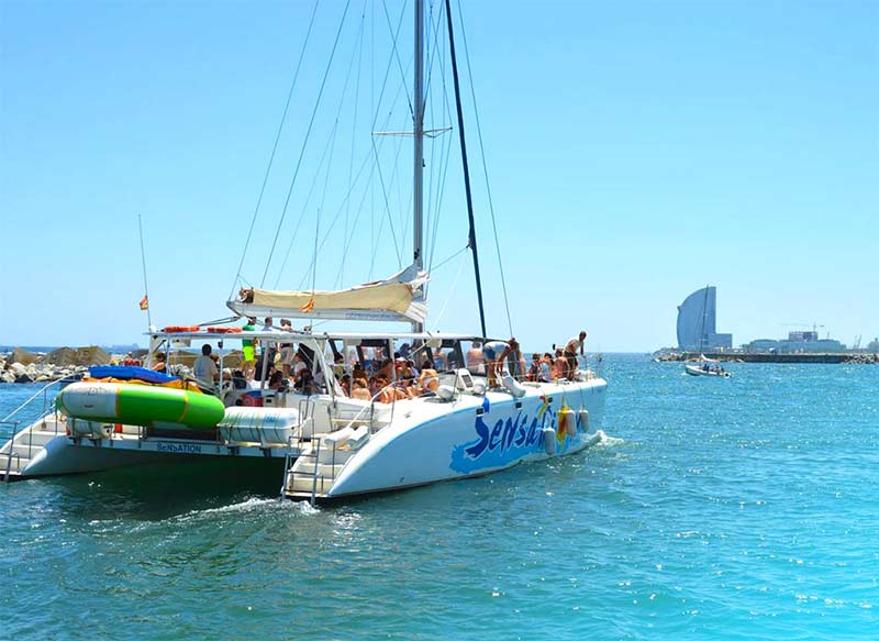 location catamaran barcelone