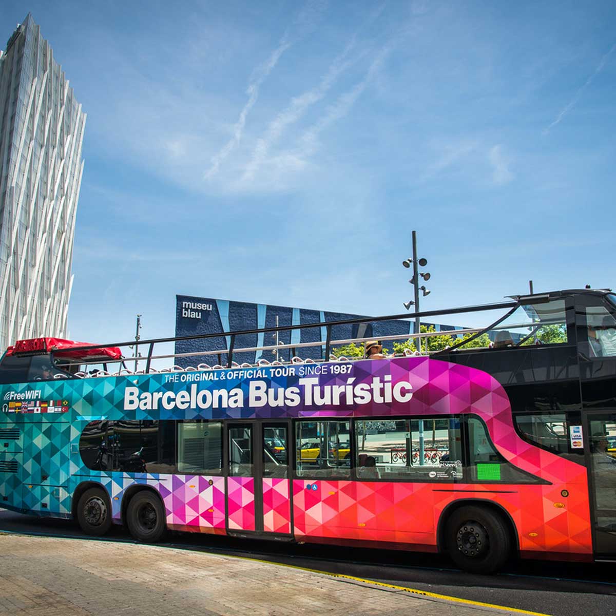 bus touristique barcelone hop on